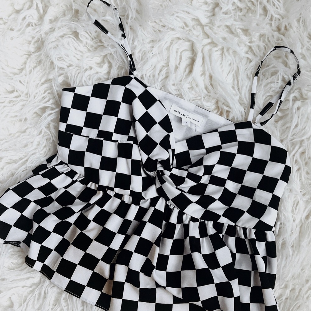 Black and white top